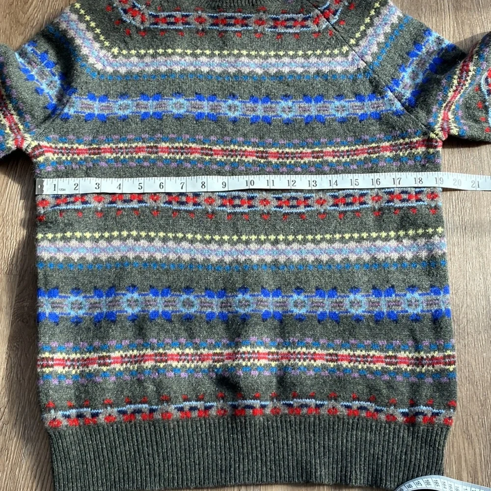 J. Crew 100% lamb wool crewneck sweater. - Picture 6 of 8